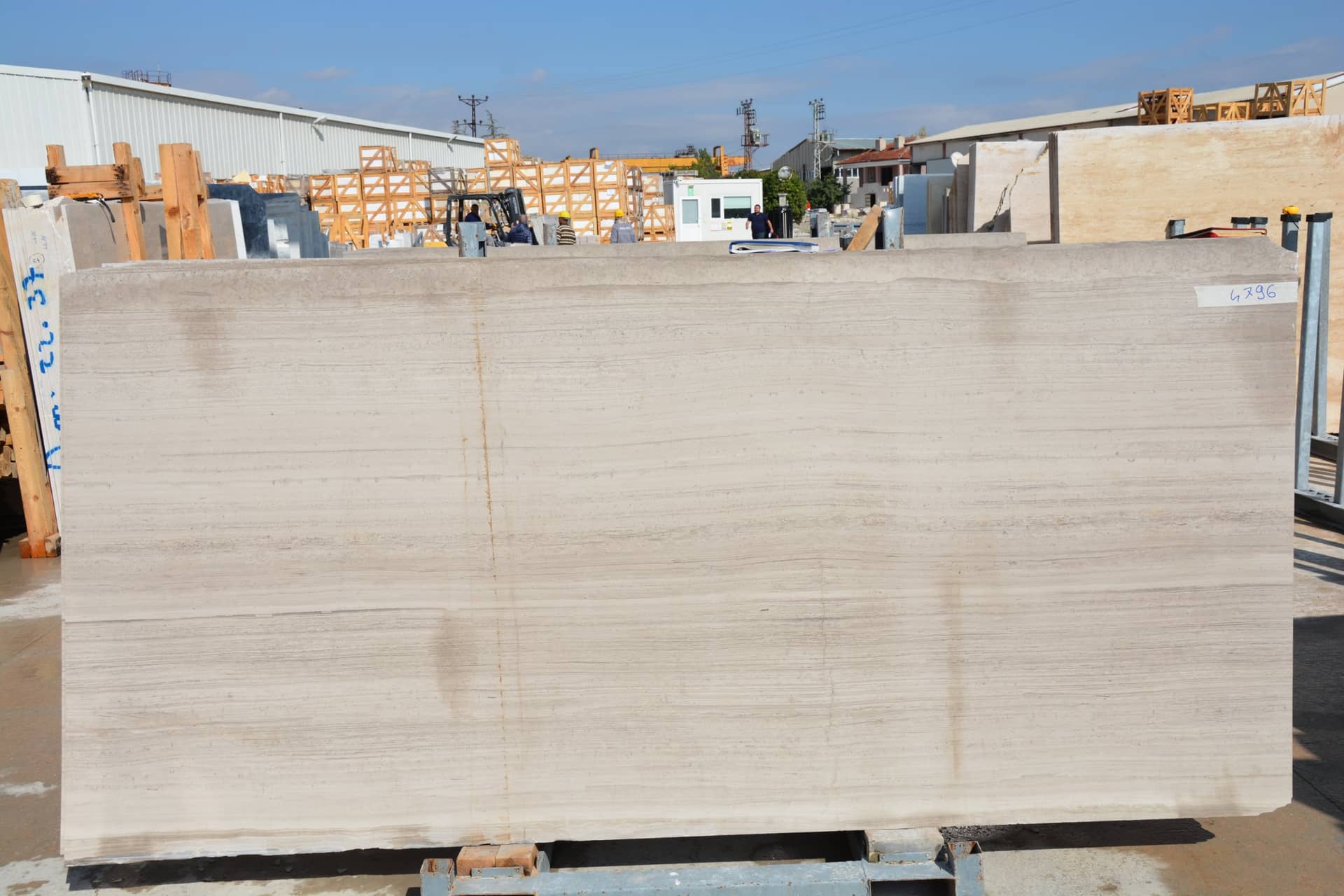 Serpegiante Light marble slab