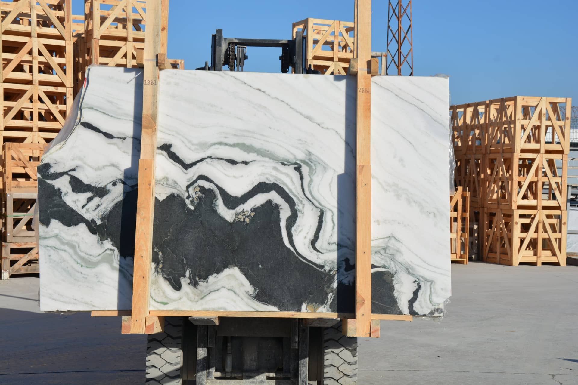Marmara - Panda White polished marble slab
