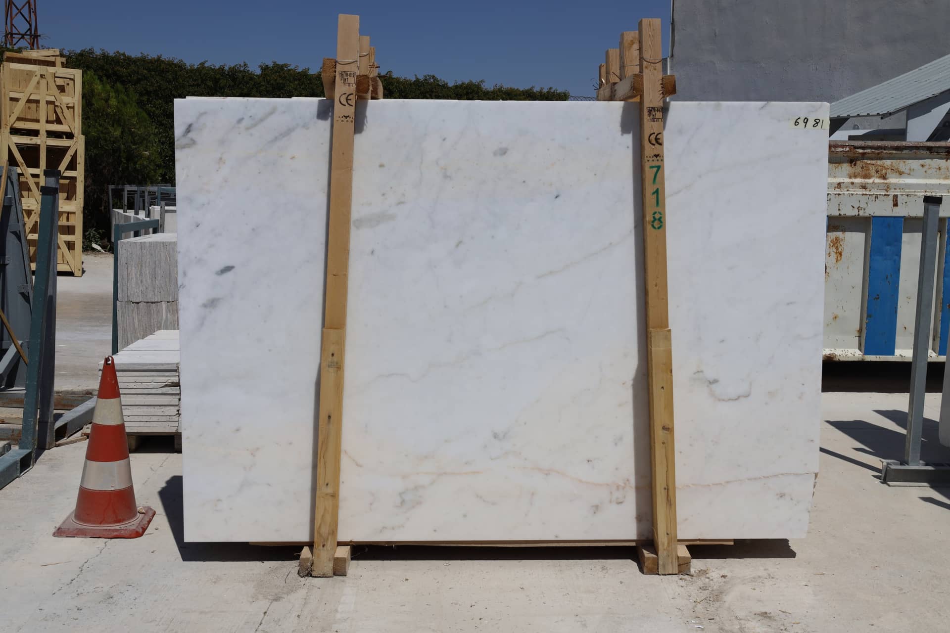 Afyon White Arcobaleno polished marble slab