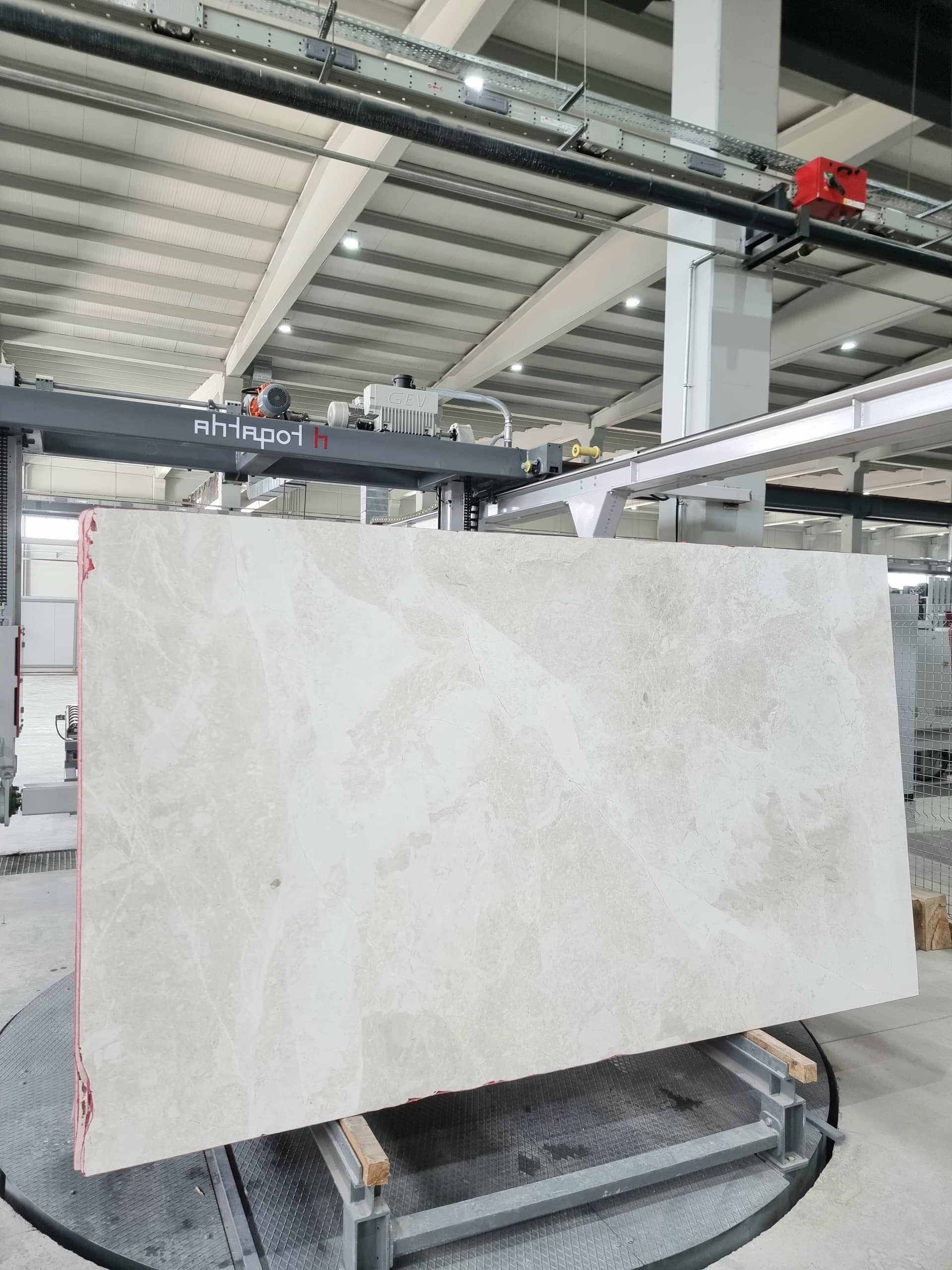 VANİLLA Polished marble slab in Ivory