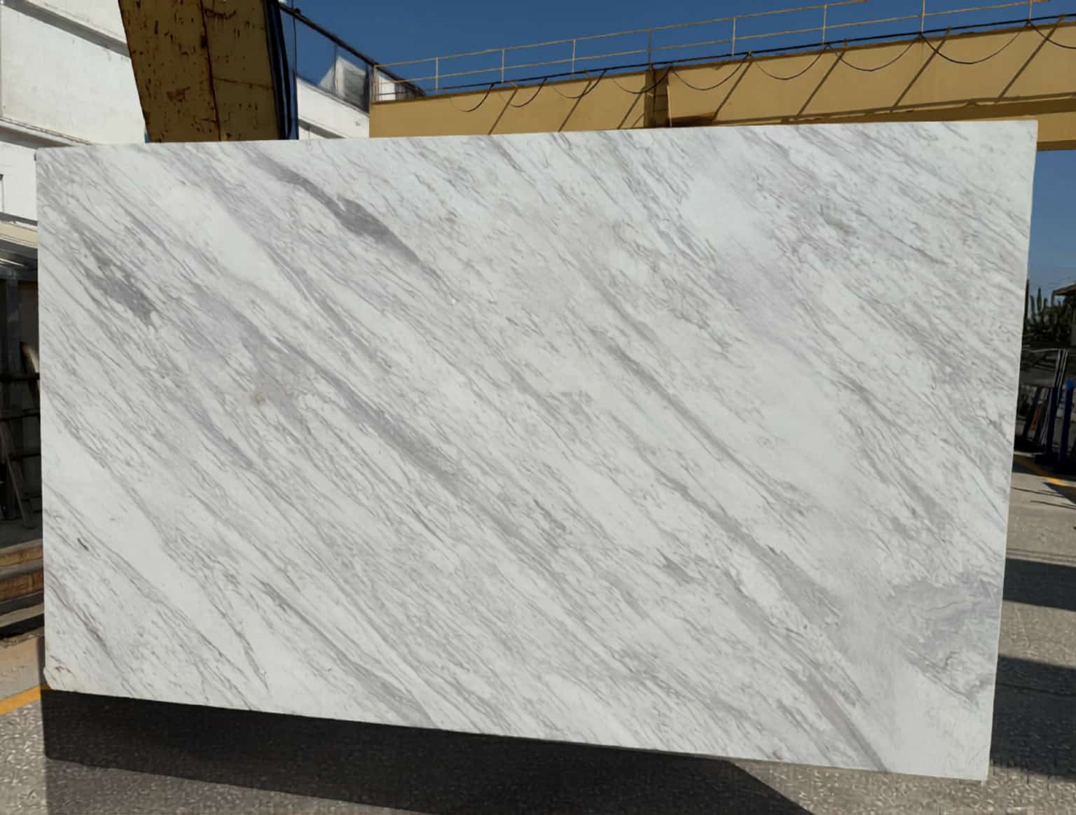 Volakas Venato polished marble slab in Beige