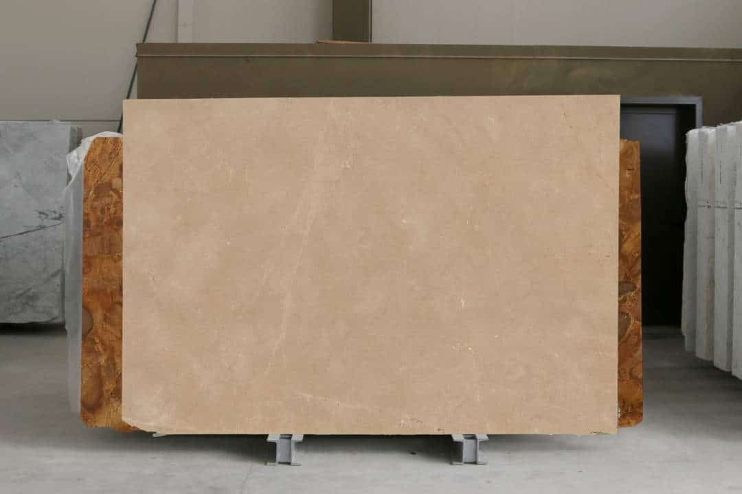 SHANDIAN BEIGE Polished marble slab in Beige