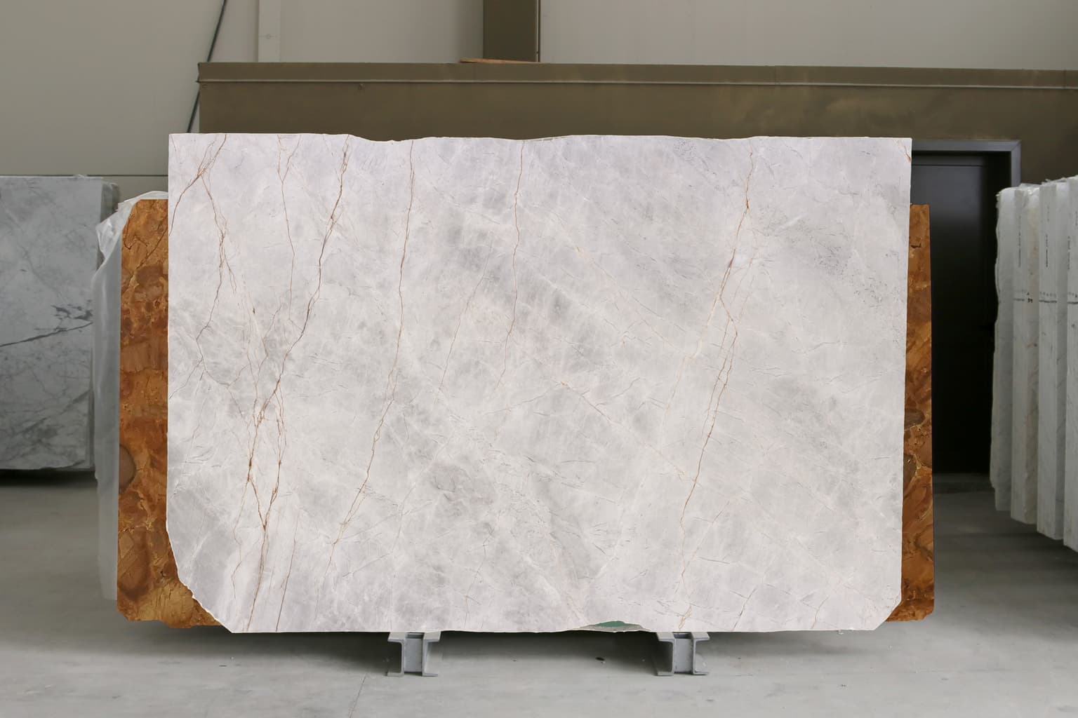 Fendi Rose Polished marble slab