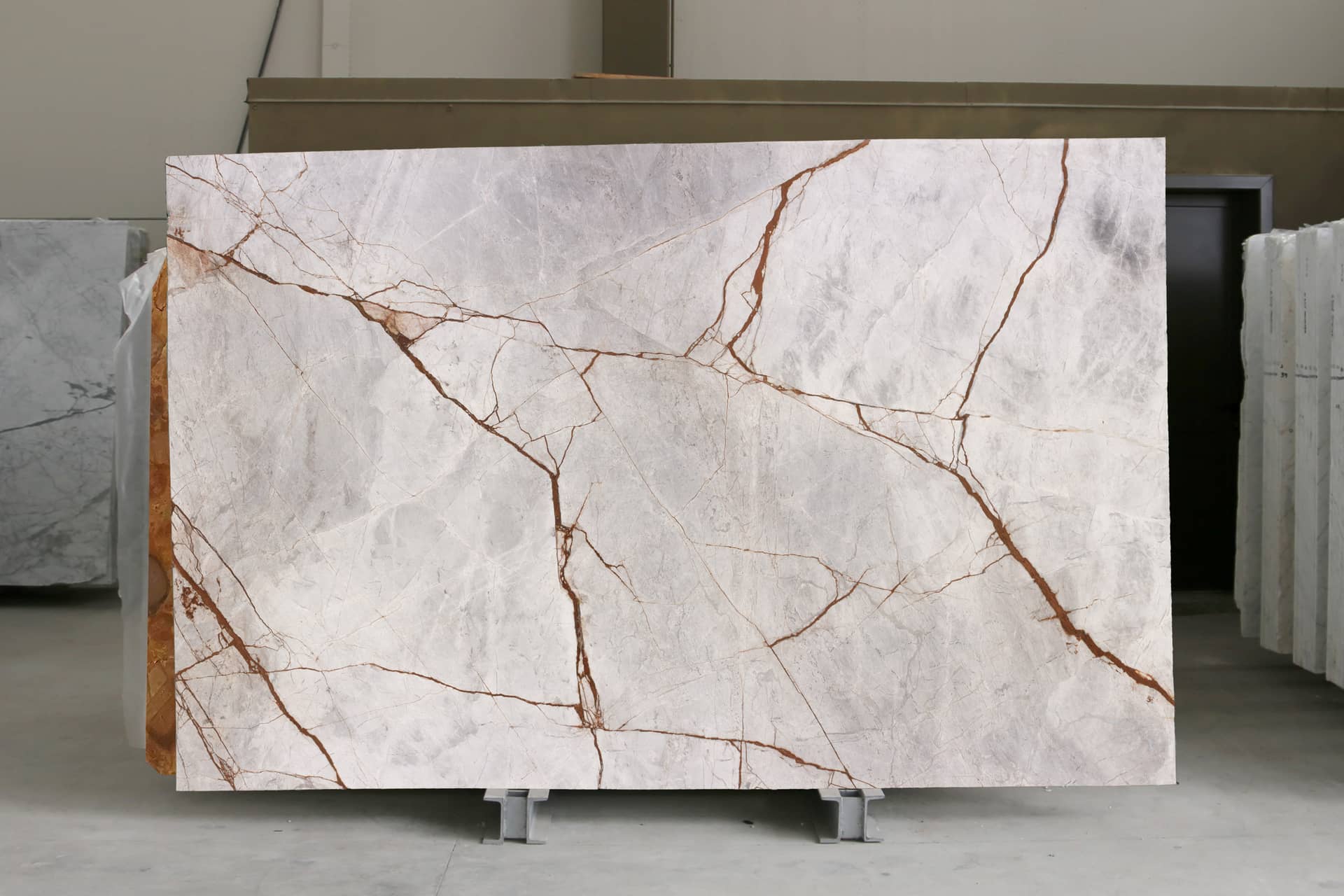 Fendi Rose Polished marble slab