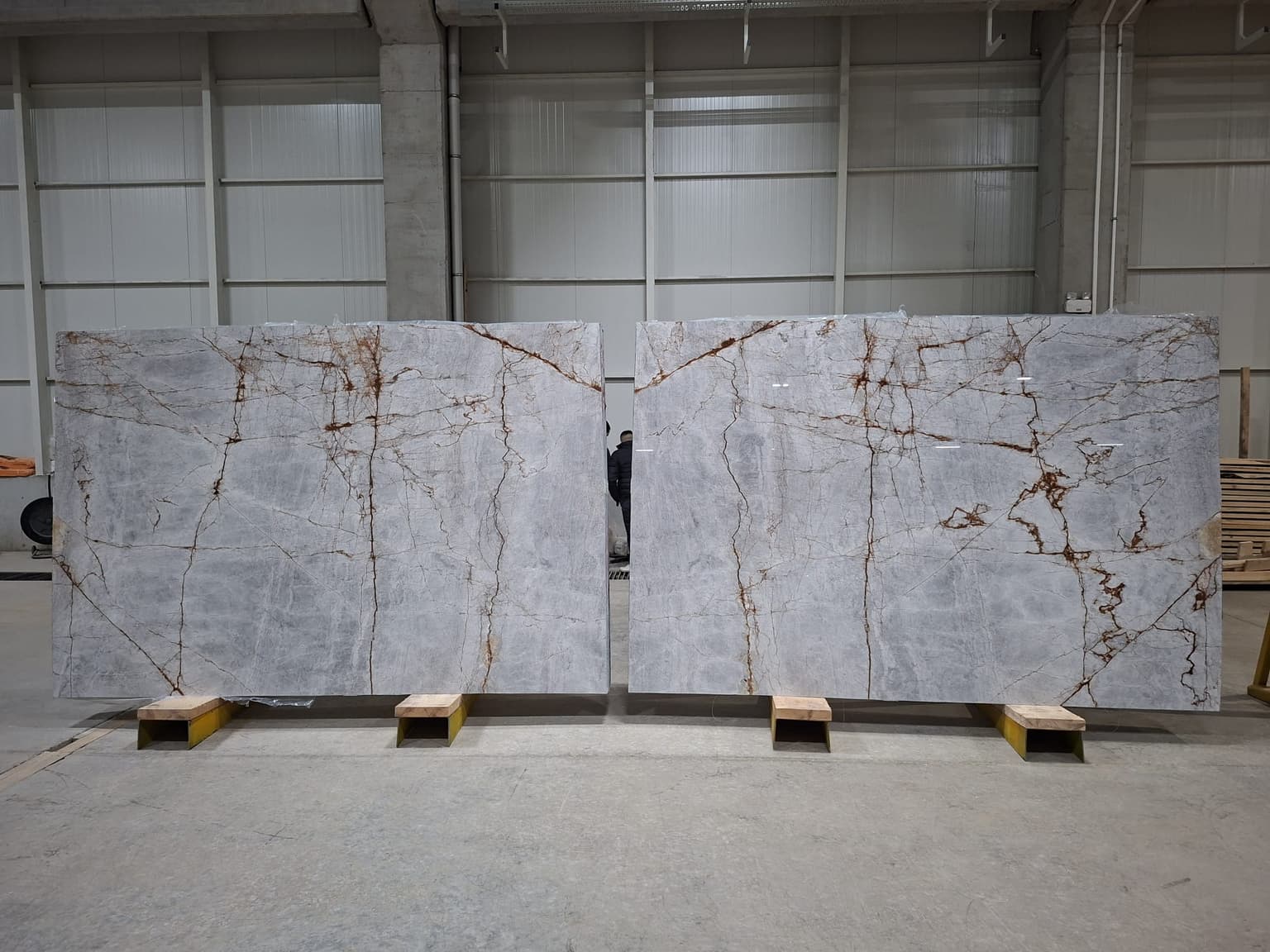 Fendi Rose Polished marble slab