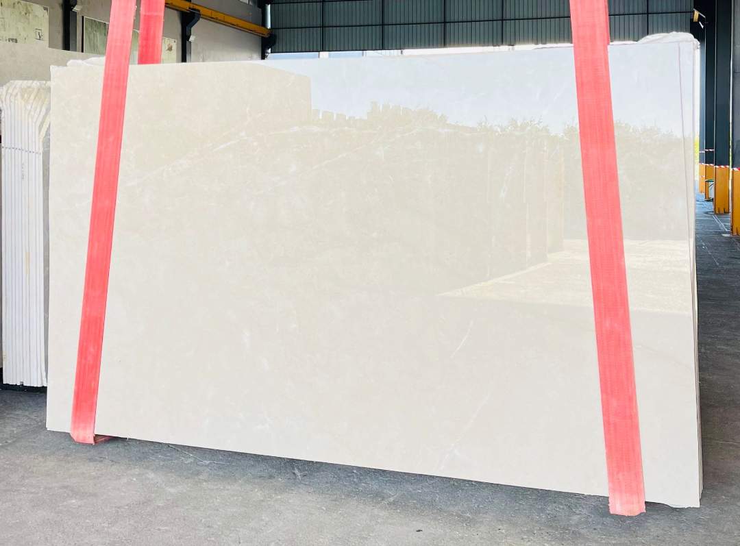 Luna Cream Polished marble slab in Beige